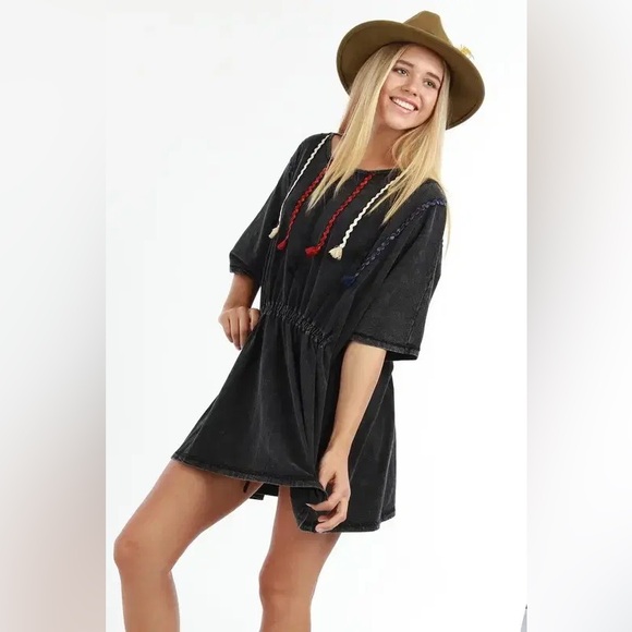 POL OVERSIZED TASSEL BOHO TUNIC DRESS - Picture 2 of 5